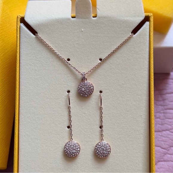 NEW Swarovski Rose Gold Jewelry Set with Crystals